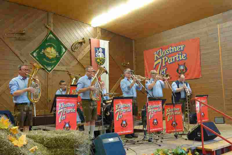 Herbstfest mit der Musikkapelle Flirsch und der Klostner 7er Partie