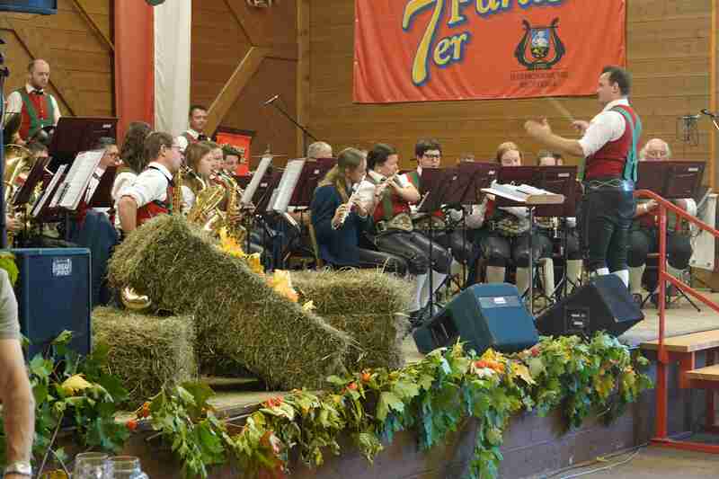 Herbstfest mit der Musikkapelle Flirsch und der Klostner 7er Partie