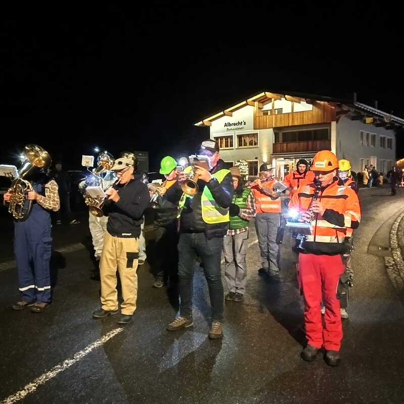 Nachtumzug der Funkenzunft Klösterle